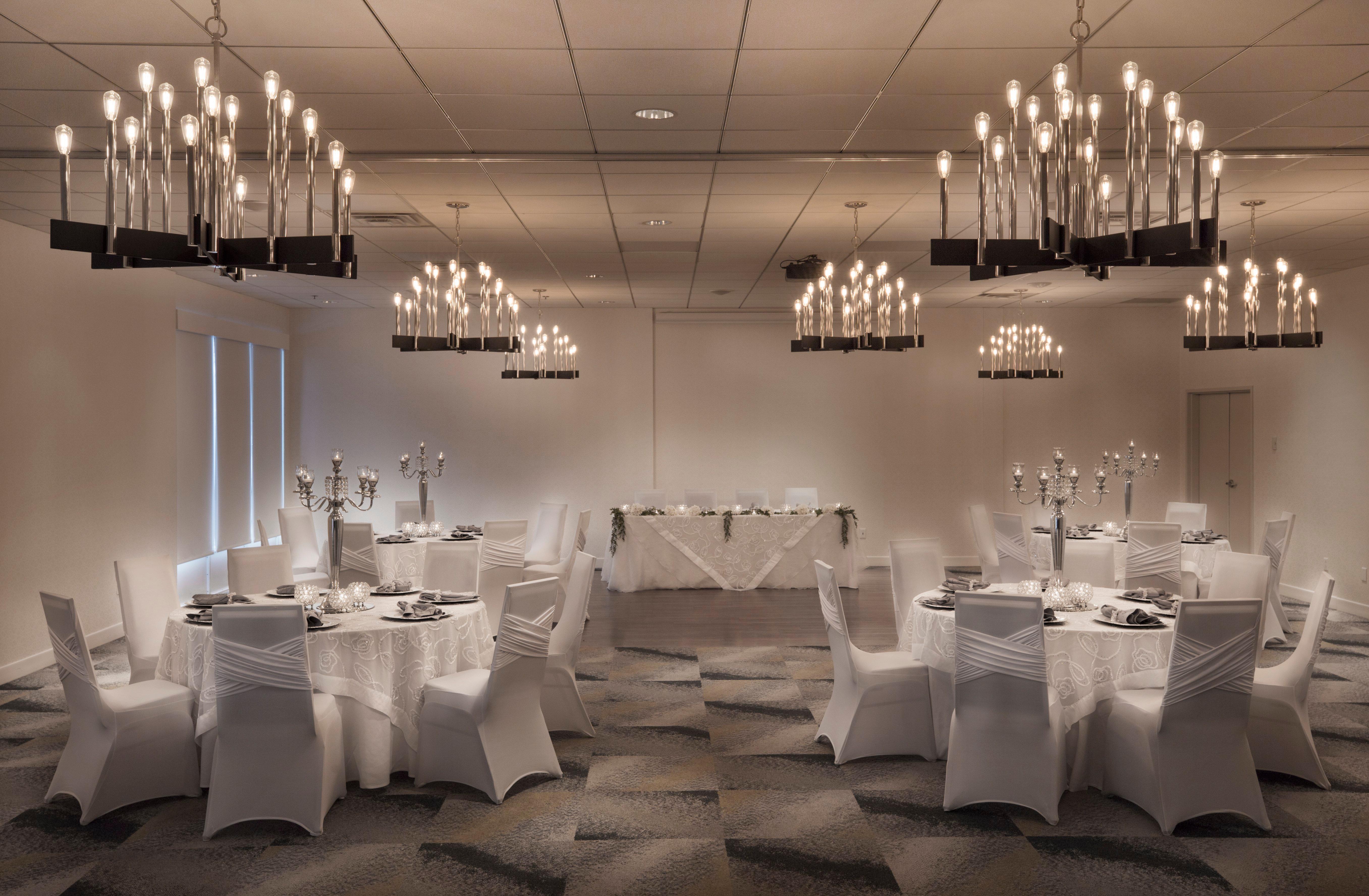 Holiday Inn Montreal Longueuil By Ihg Bagian luar foto