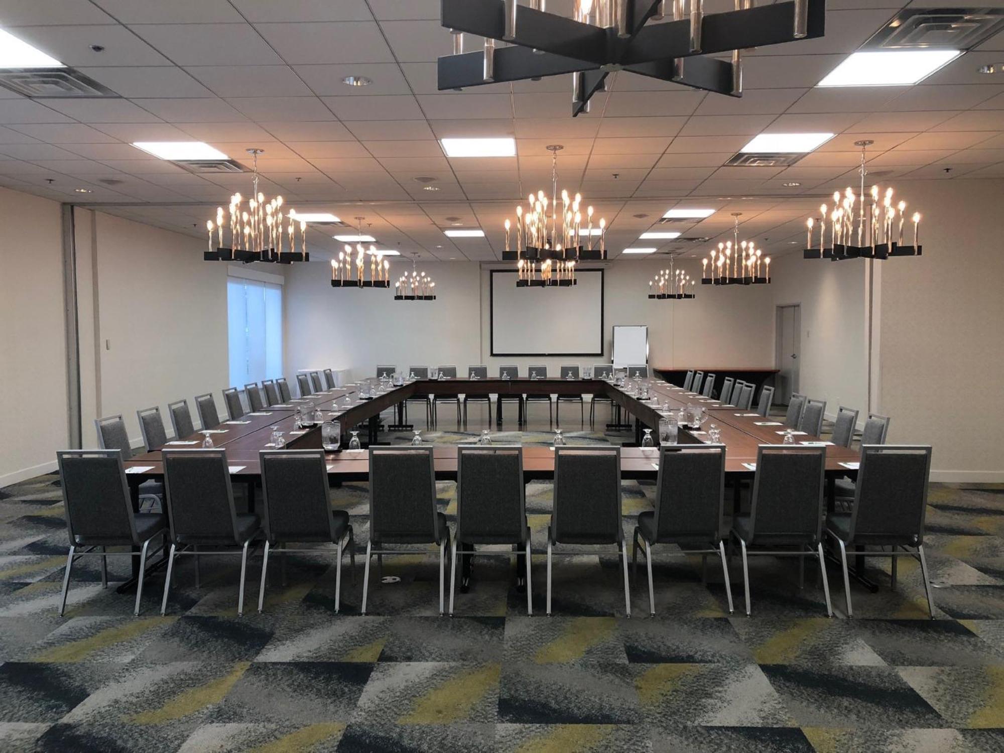 Holiday Inn Montreal Longueuil By Ihg Bagian luar foto